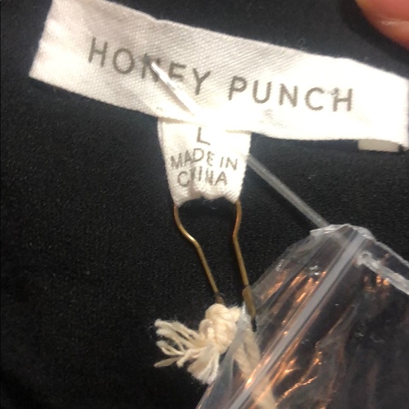 New!😃❤️ Honey punch black blouse. - Picture 5 of 10